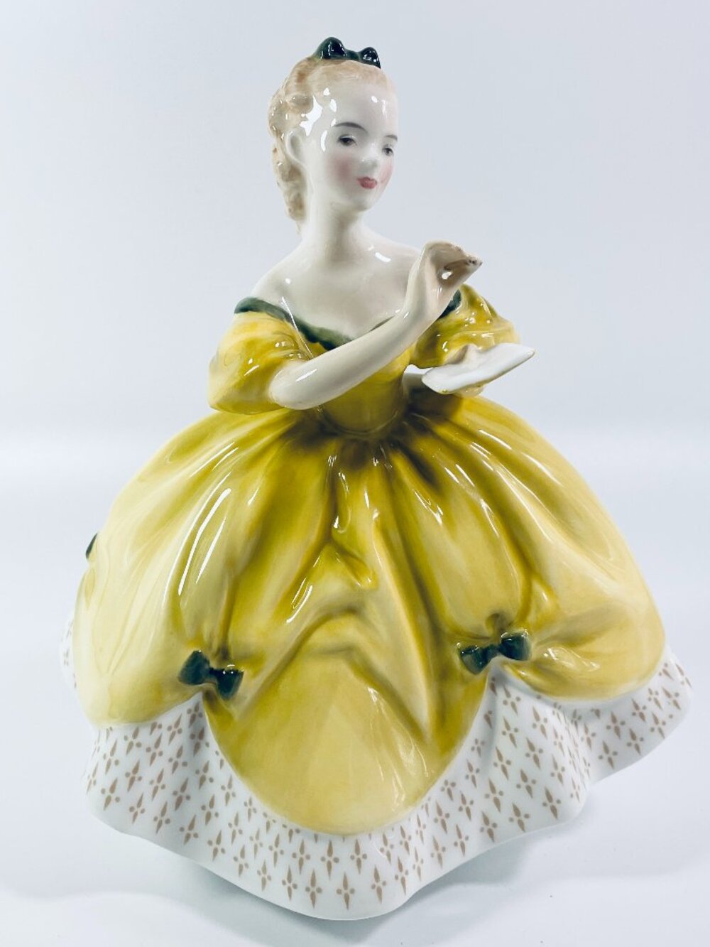 1965 Royal Doulton - The Last Waltz - Bone China Figurine - H. N. 2135 - England